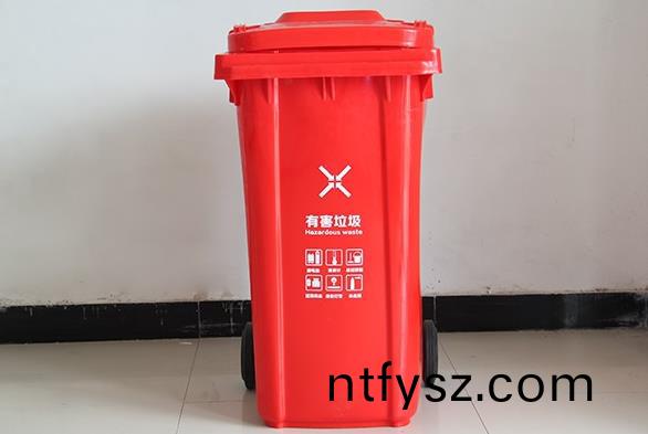 如(ru)何(he)選(xuan)擇(ze)郃適(shi)的(de)垃(la)圾(ji)桶廠(chǎng)傢？